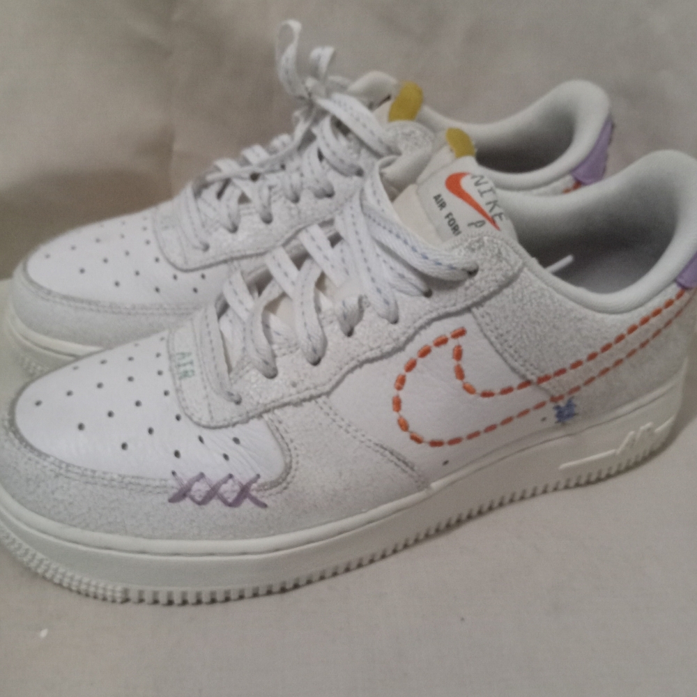 Nike White and Purple Sneakers
